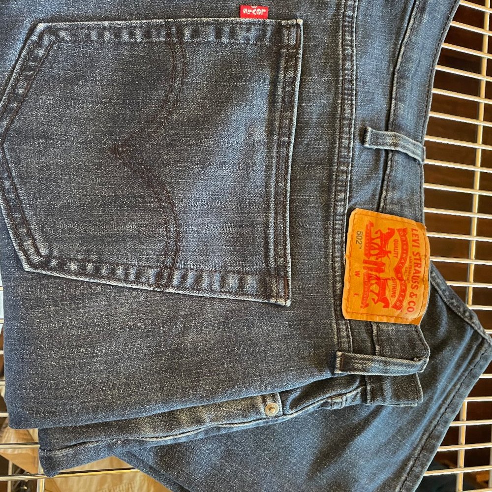 Levi's 502 size 50x30